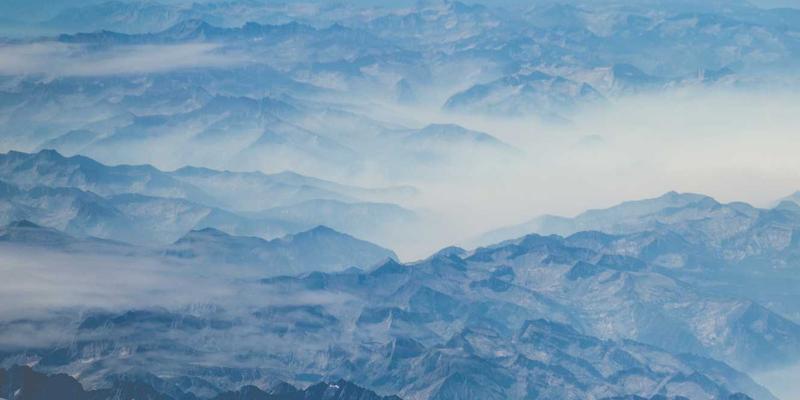 IPv6规模化部署：网络转型的挑战、过渡技术与安全资源全解析