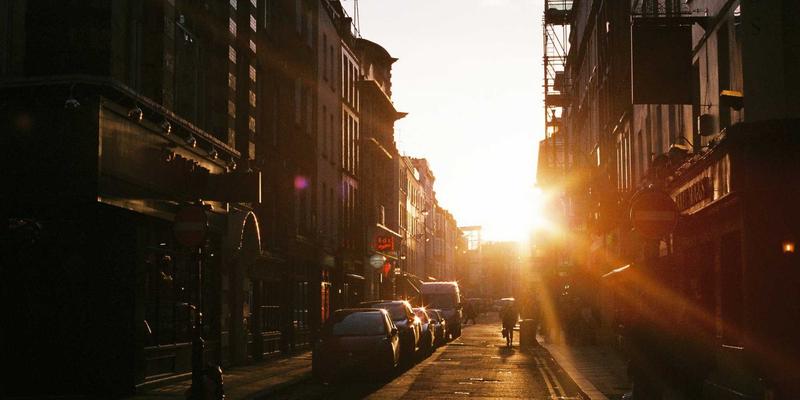 Wi-Fi 7技术深度解析：下一代无线网络的速度、容量与多链路操作革命 | 网络教程与资源分享