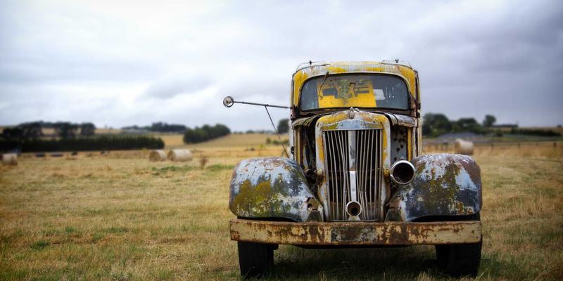 网络技术发展新浪潮：如何通过资源分享、网络教程与技术博客构建个人知识体系